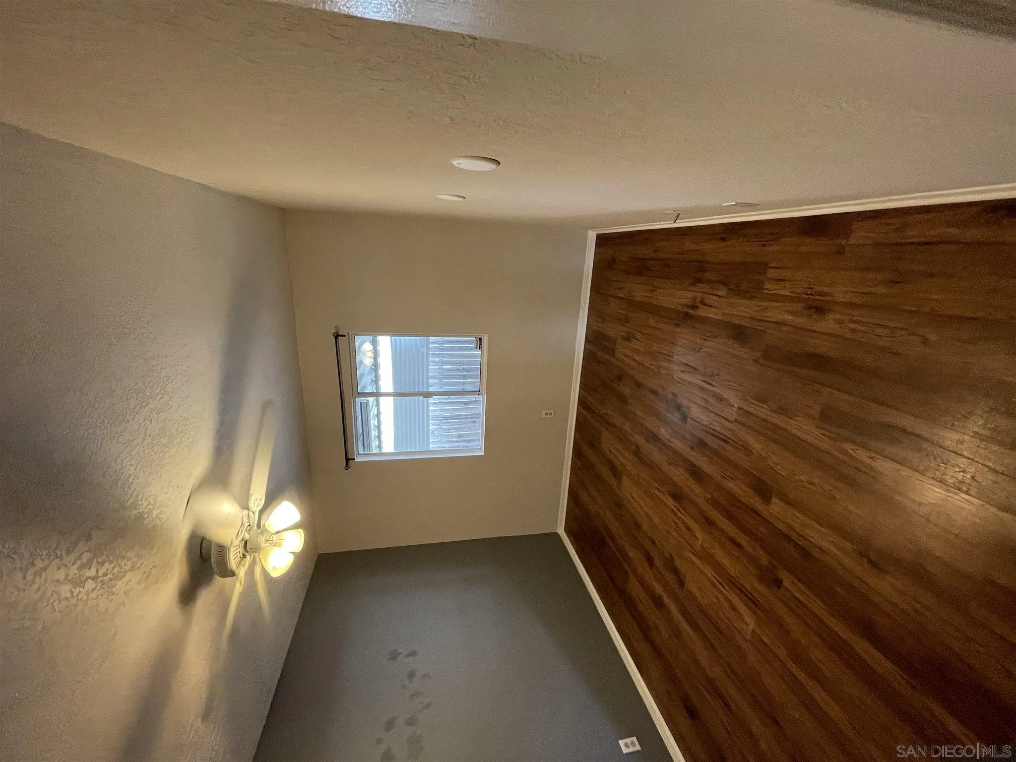 12610 Rodeo Drive Lakeside, CA 92040 - Photo 15 of 29 Gallery Image 15