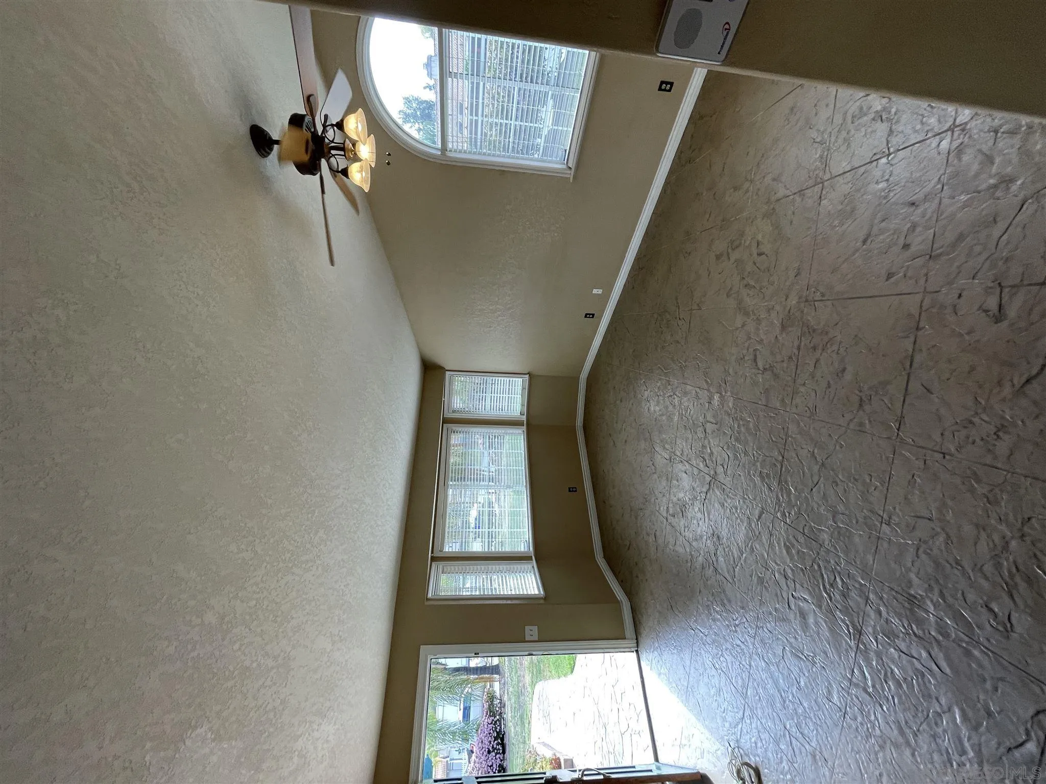 12610 Rodeo Drive Lakeside, CA 92040 - Photo 3 of 29 Gallery Image 3