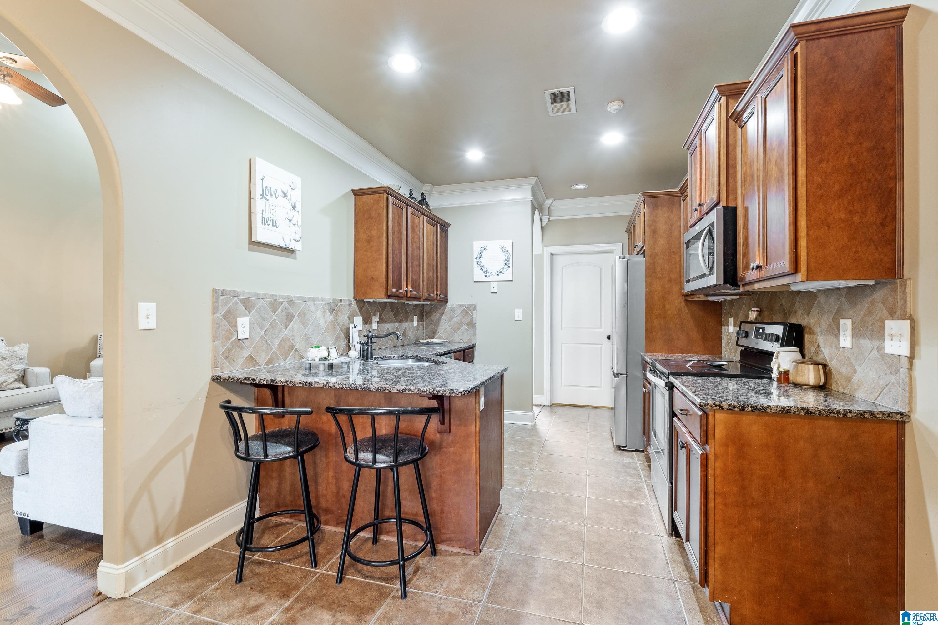 244 Strathaven Lane Pelham, AL 35124 - Photo 13 of 39