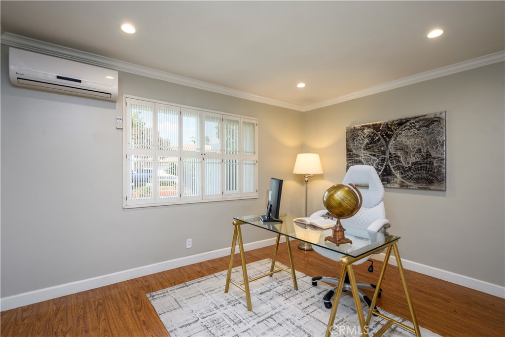 452 West Winnie Way Arcadia, CA 91007 - Photo 20 of 25 a workspace with furniture and a window