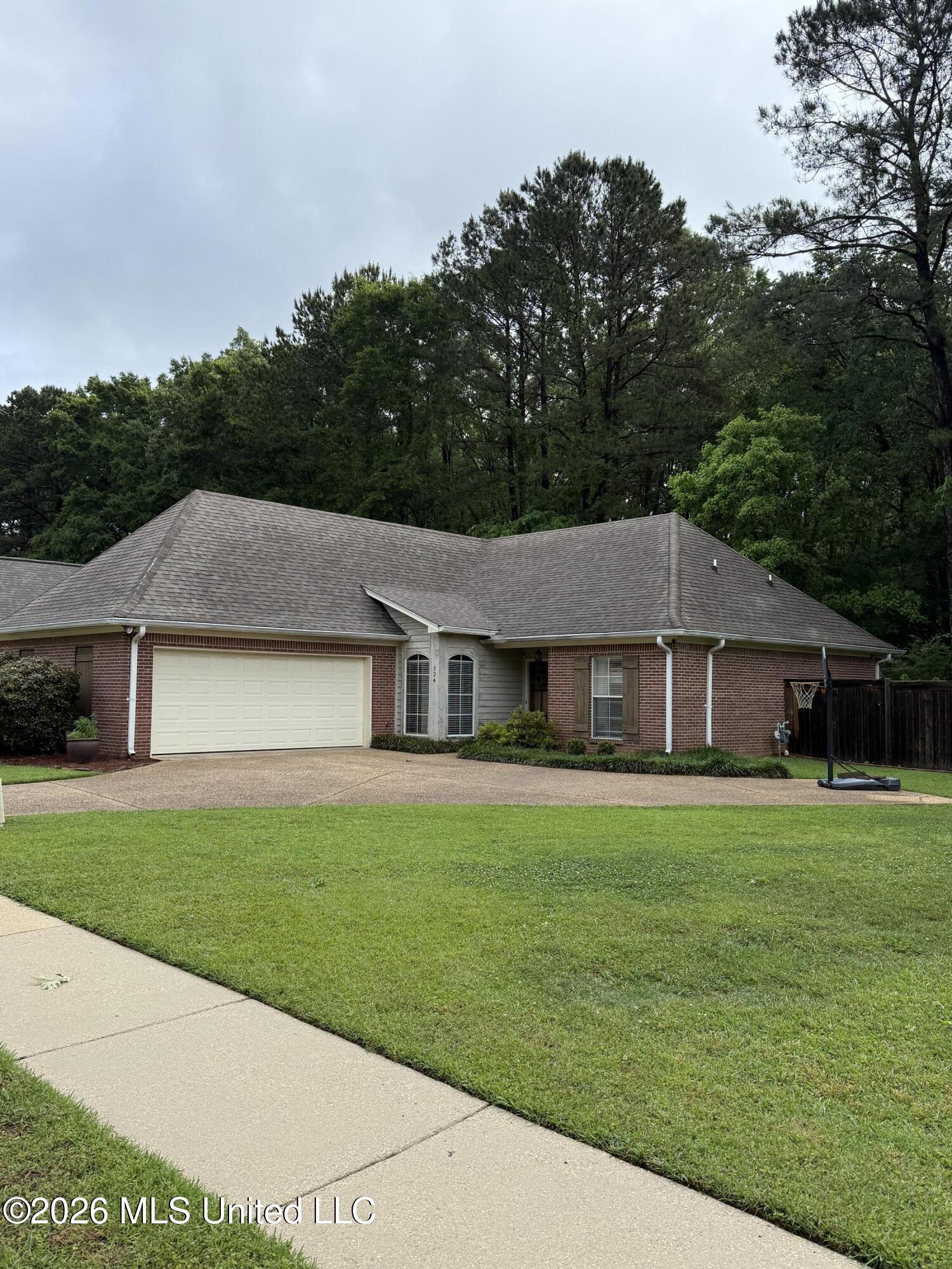 124 Cowles Creek Road Clinton, MS 39056 - Photo 1 of 22 Front1