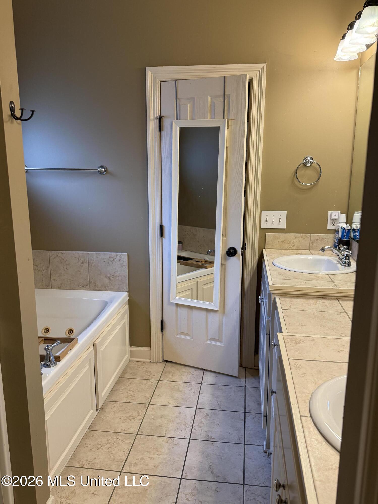 124 Cowles Creek Road Clinton, MS 39056 - Photo 13 of 22 Primary Bathroom