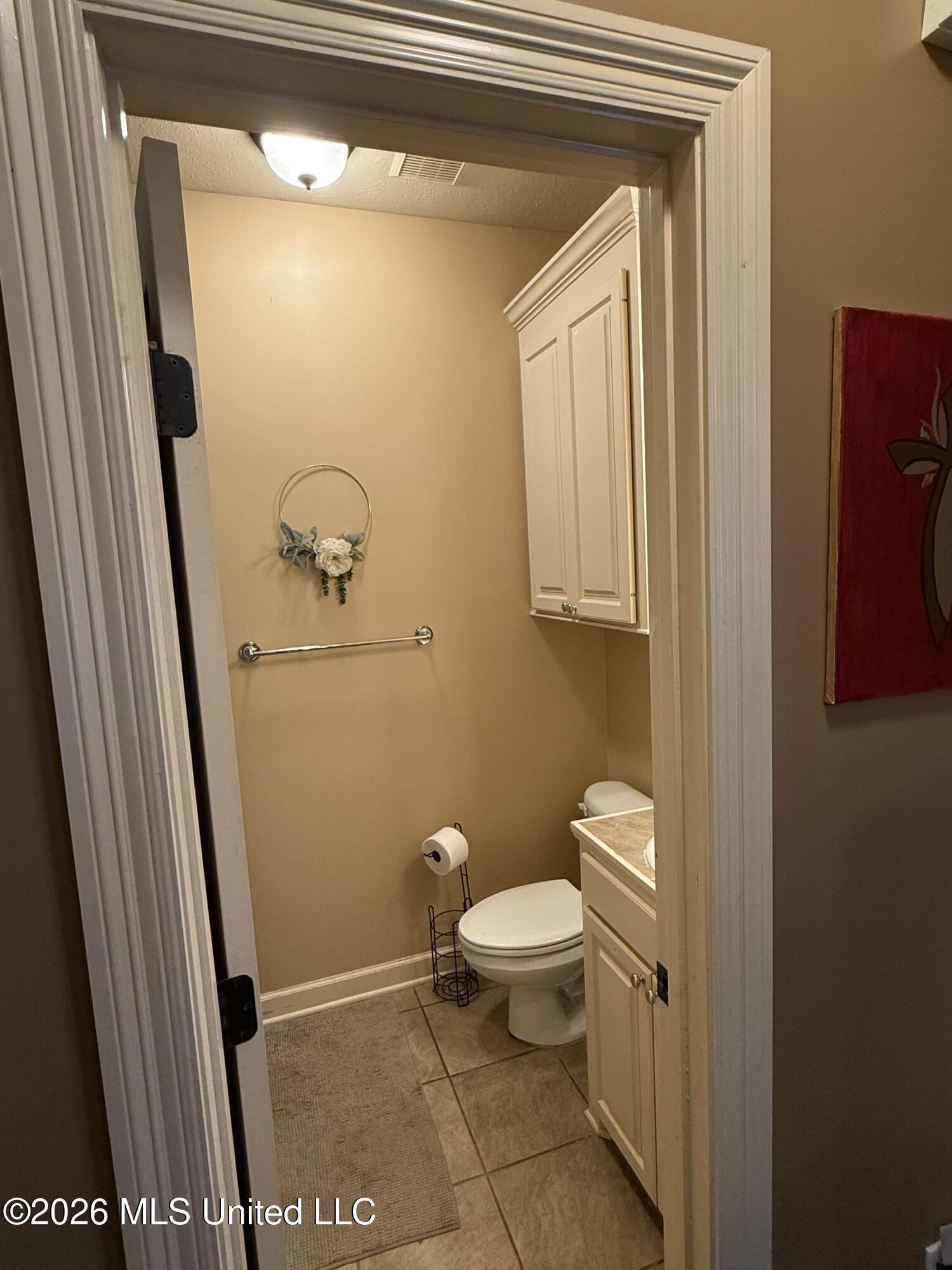124 Cowles Creek Road Clinton, MS 39056 - Photo 18 of 22 Hall Bath