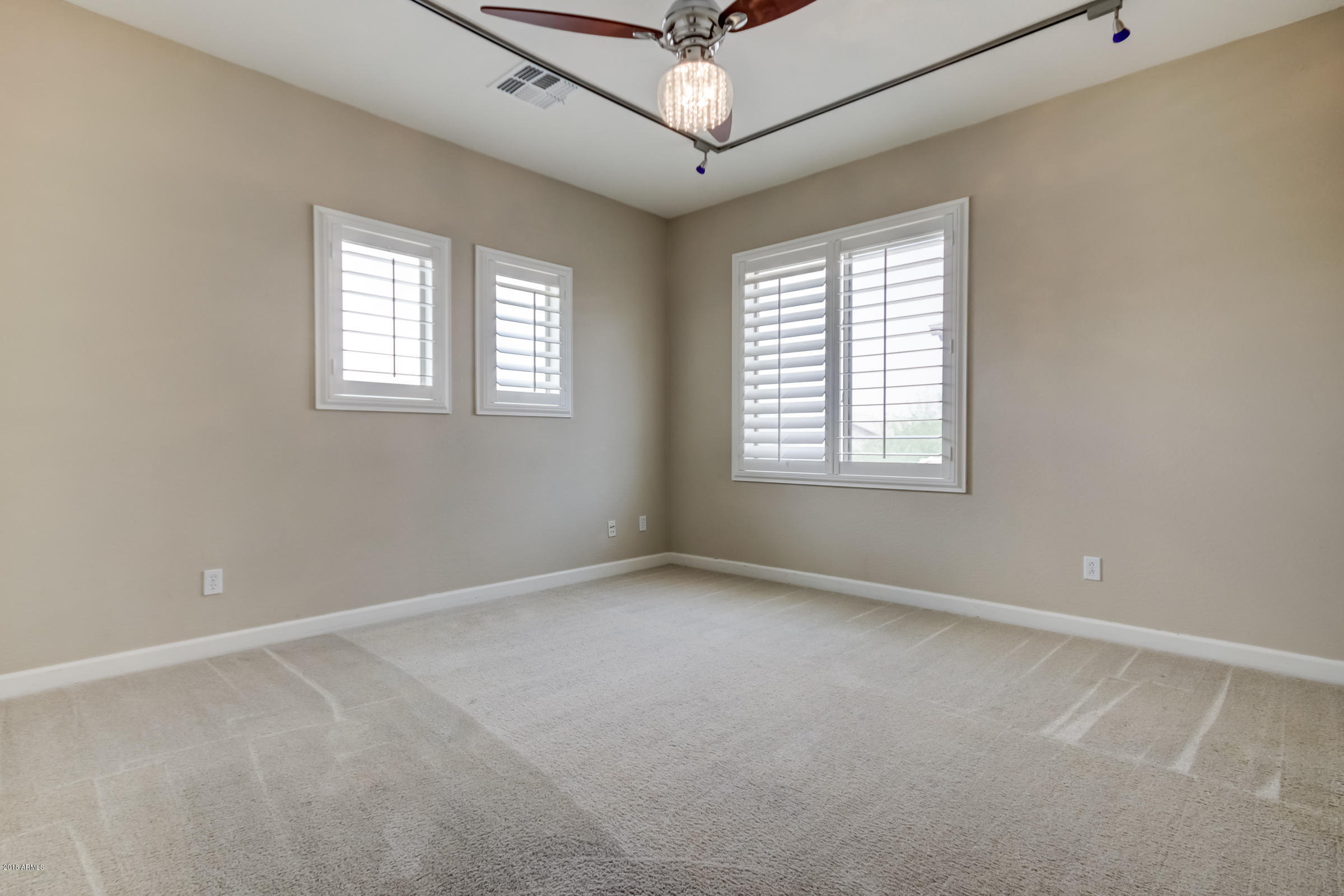 2136 West Eagle Feather Road Phoenix, AZ 85085 - Photo 31 of 42 2136 W Eagle Feather Rd-41