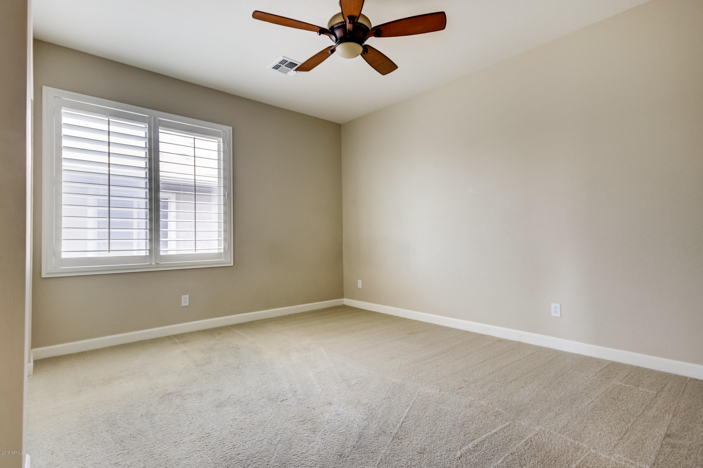 2136 West Eagle Feather Road Phoenix, AZ 85085 - Photo 33 of 42 2136 W Eagle Feather Rd-38