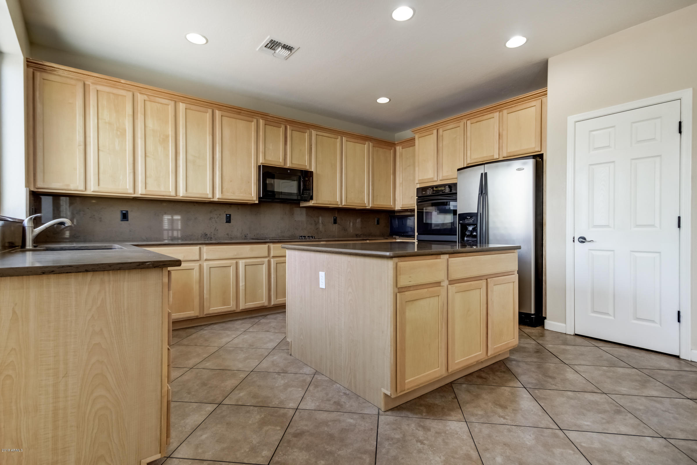 2136 West Eagle Feather Road Phoenix, AZ 85085 - Photo 9 of 42 2136 W Eagle Feather Rd-18