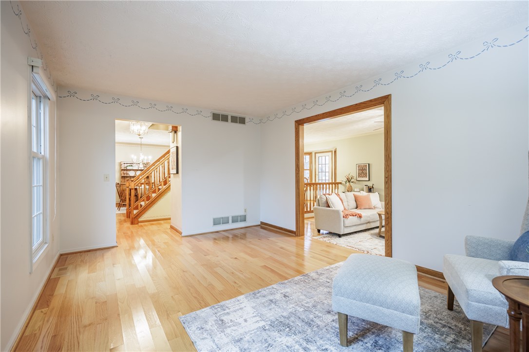 165 Woodleaf Henrietta, NY 14534 - Photo 11 of 37