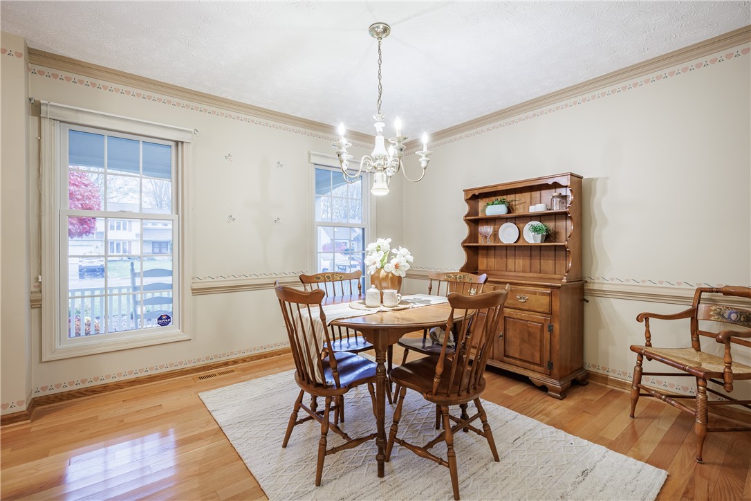 165 Woodleaf Henrietta, NY 14534 - Photo 12 of 37