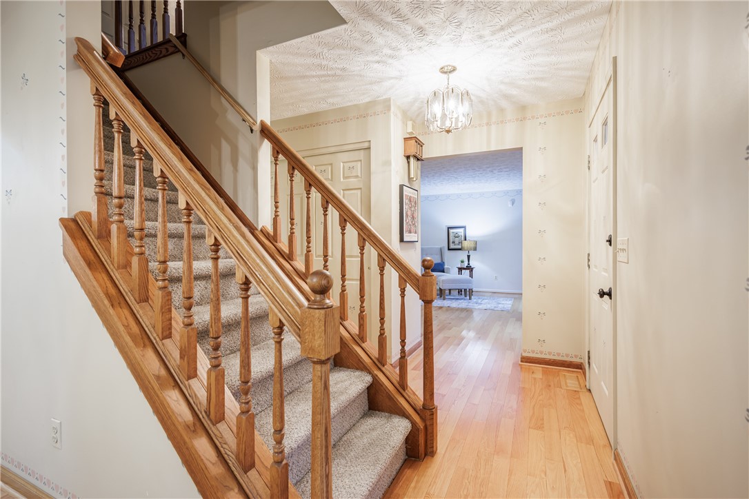 165 Woodleaf Henrietta, NY 14534 - Photo 15 of 37