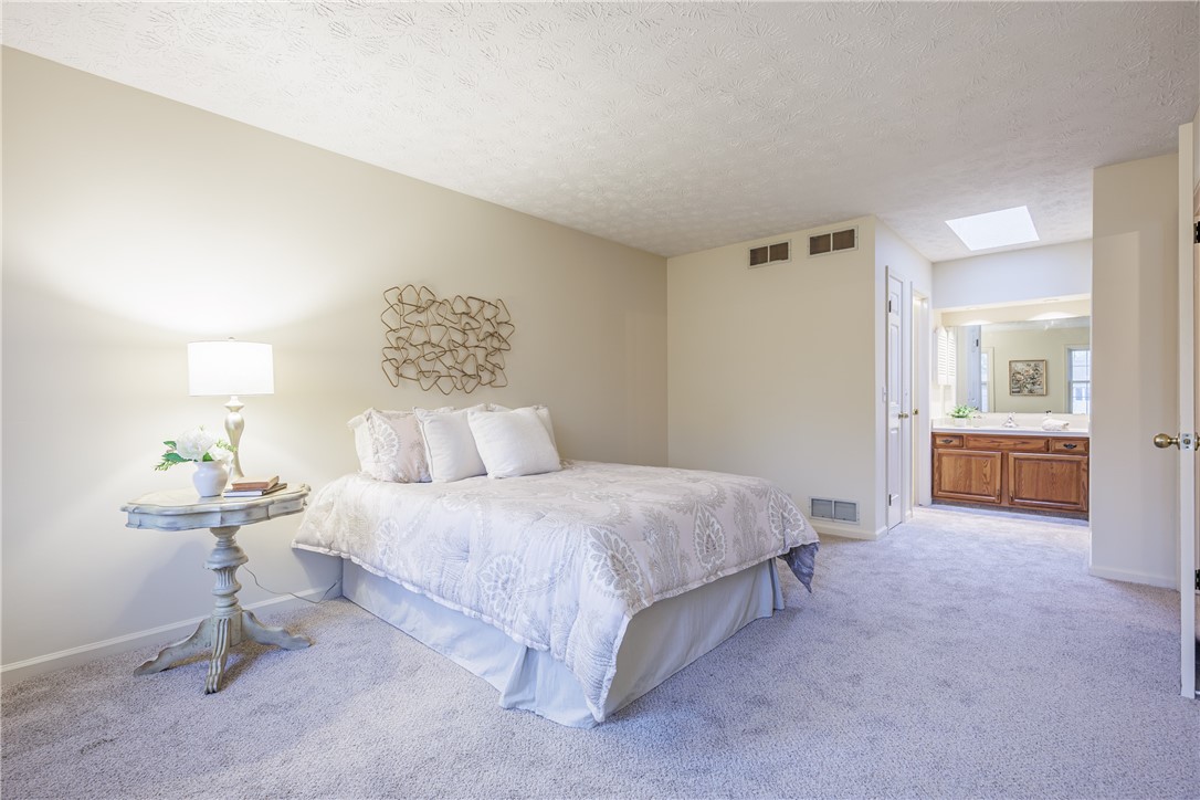 165 Woodleaf Henrietta, NY 14534 - Photo 17 of 37