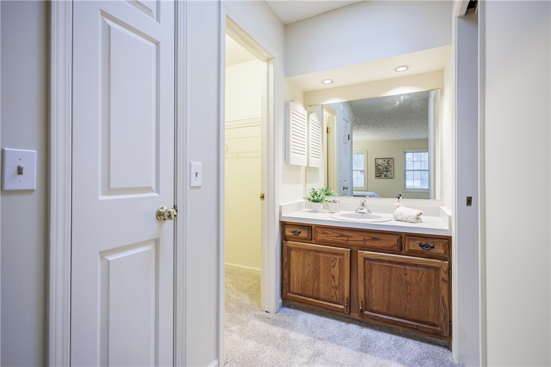 165 Woodleaf Henrietta, NY 14534 - Photo 18 of 37