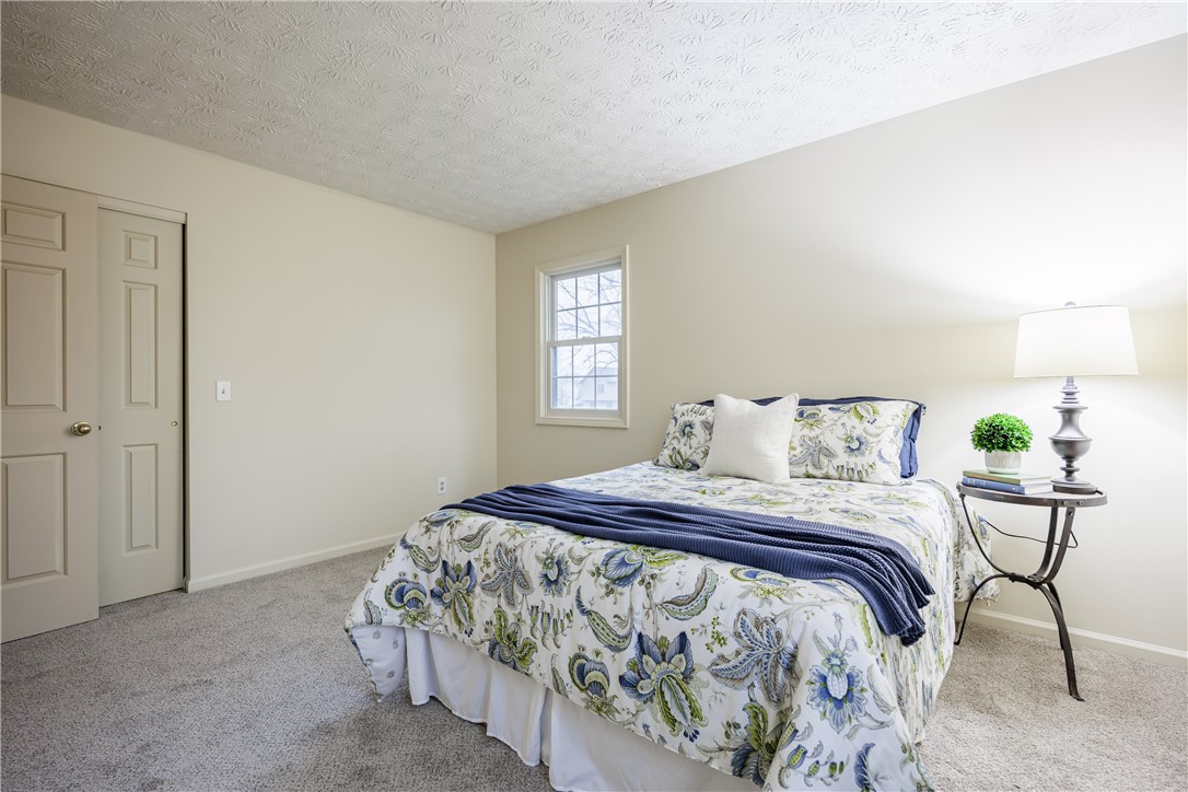 165 Woodleaf Henrietta, NY 14534 - Photo 26 of 37