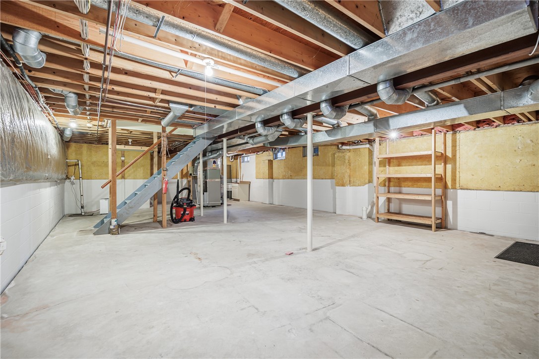 165 Woodleaf Henrietta, NY 14534 - Photo 29 of 37