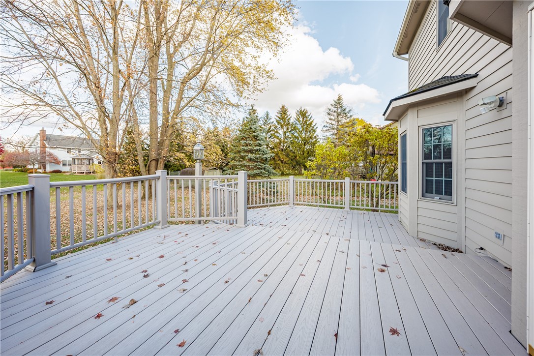 165 Woodleaf Henrietta, NY 14534 - Photo 30 of 37