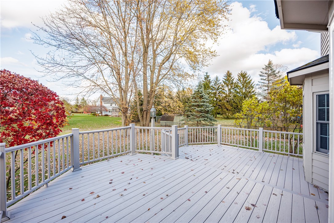 165 Woodleaf Henrietta, NY 14534 - Photo 32 of 37