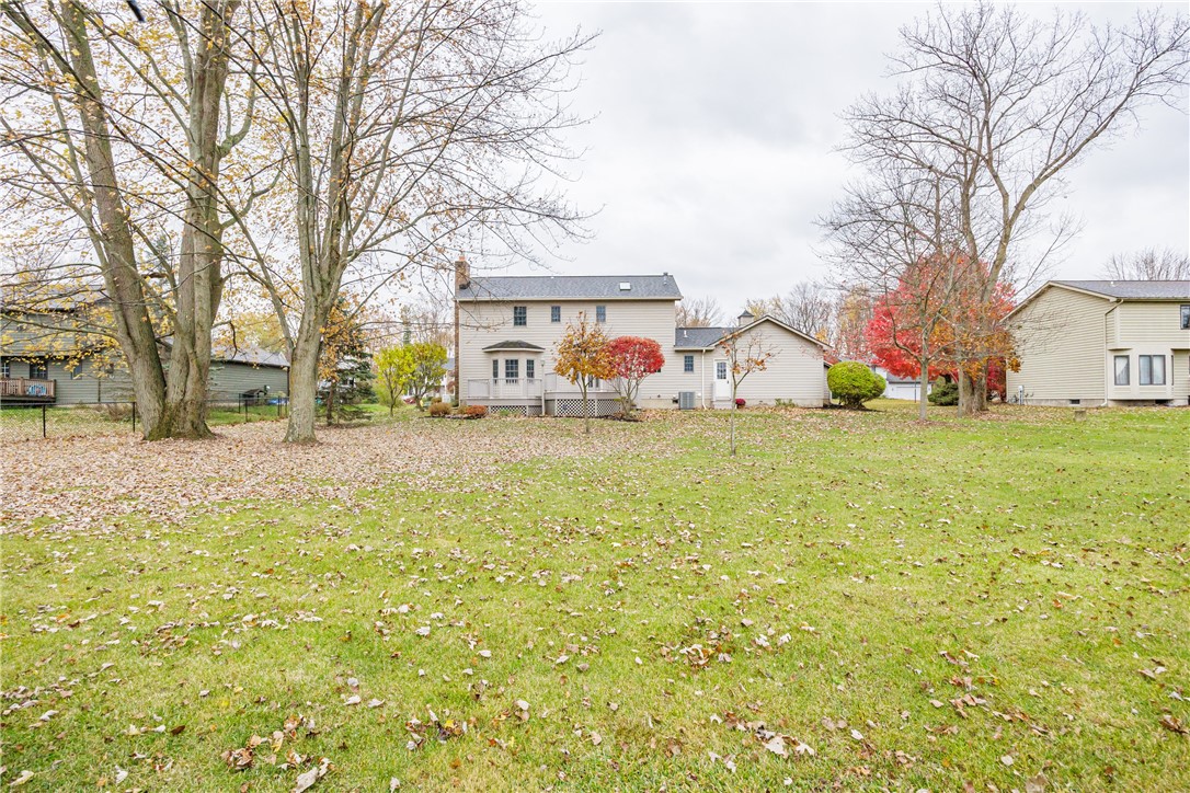 165 Woodleaf Henrietta, NY 14534 - Photo 34 of 37