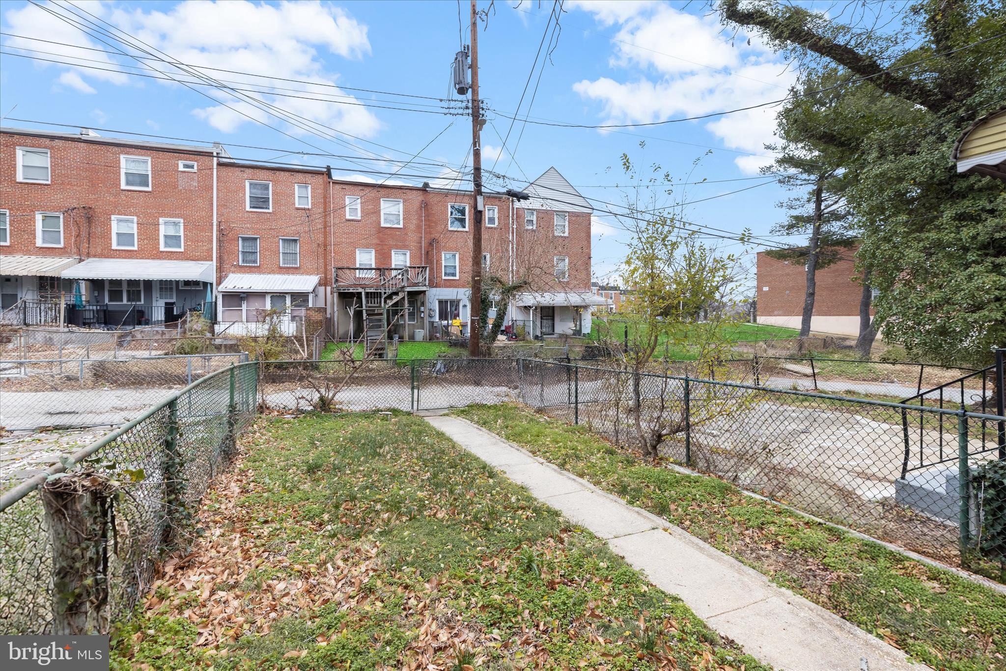 4352 Eldone Road Baltimore, MD 21229 - Photo 23 of 27 Rear