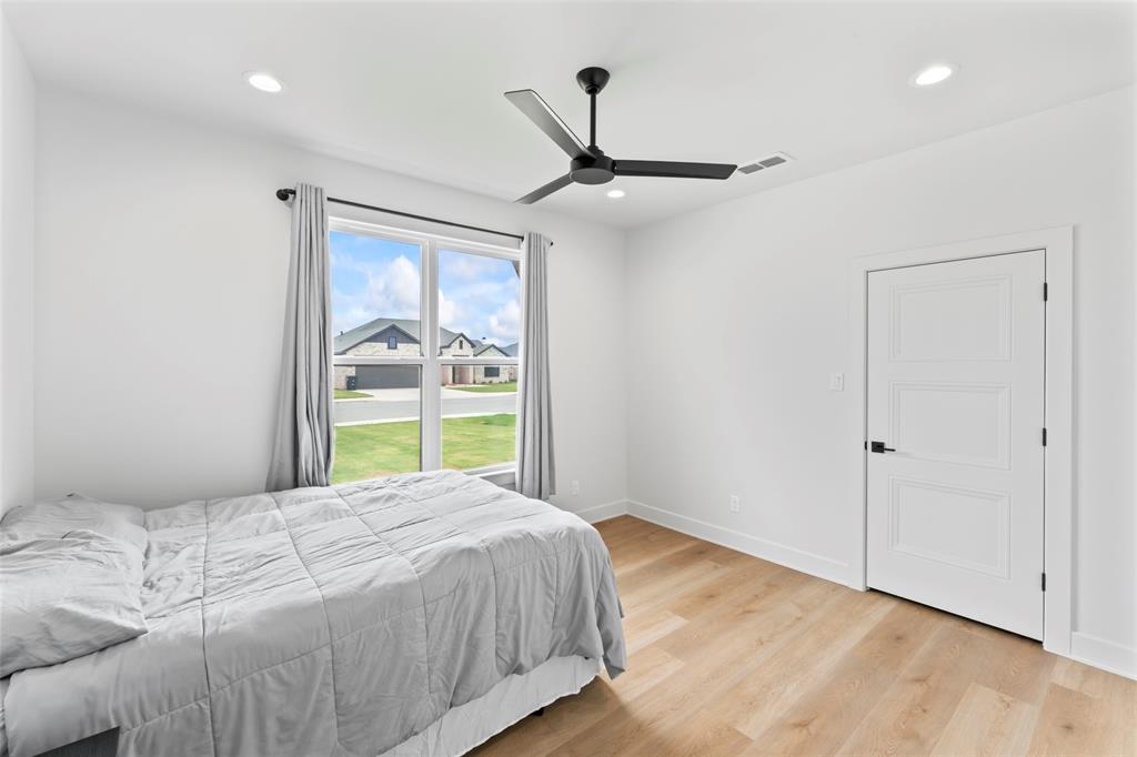 7826 Randy Avenue Abilene, TX 79606 - Photo 21 of 31 Front Guest Bedroom #1
