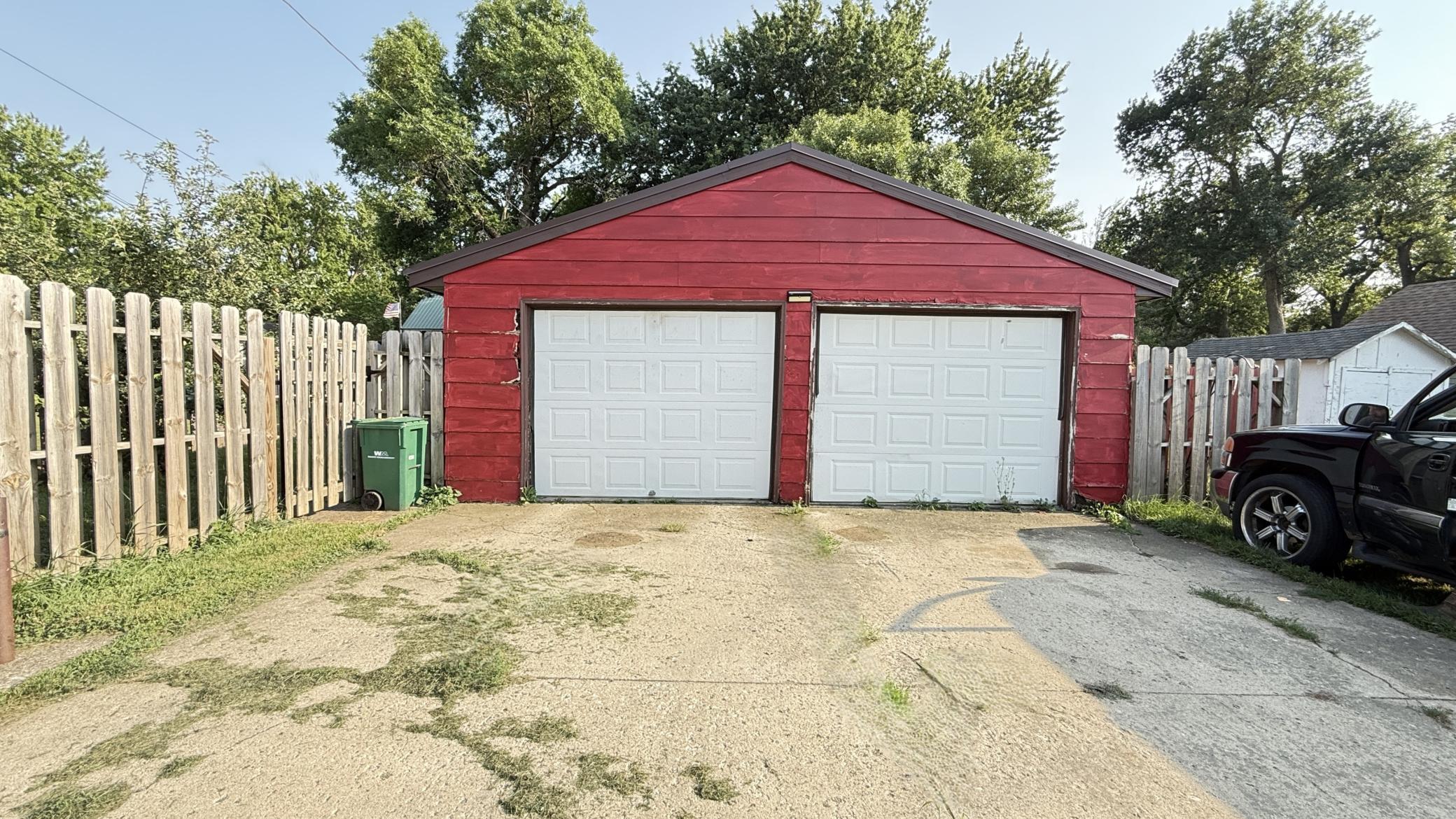 137 State Street Tracy, MN 56175 - Photo 2 of 21 Gallery Image 2
