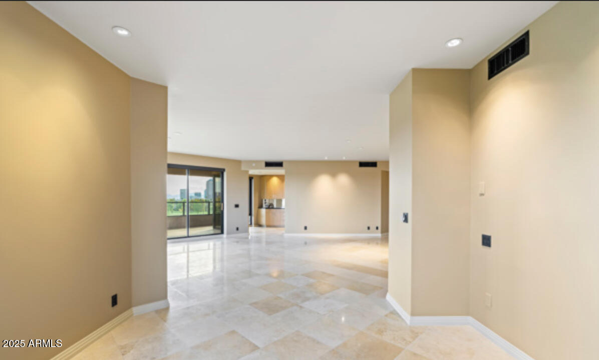 1040 East Osborn Road, Unit 501 Phoenix, AZ 85014 - Photo 16 of 65