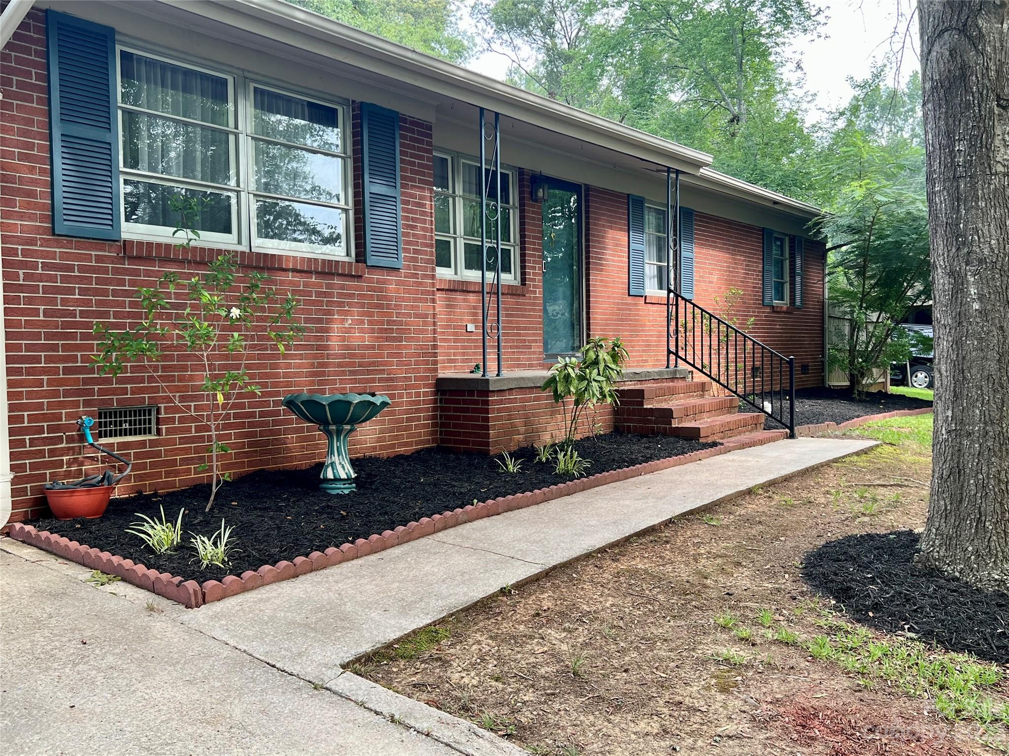 410 Chester Street Lancaster, SC 29720 - Photo 3 of 18 Gallery Image 3
