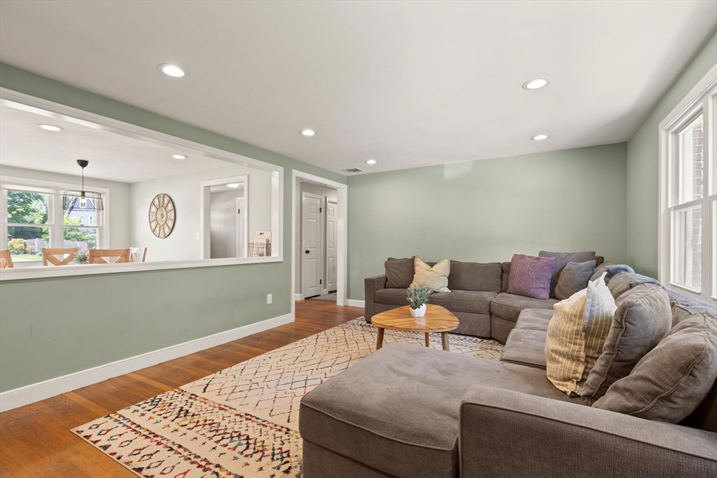 178 Webster Street Needham, MA 02494 - Photo 11 of 27