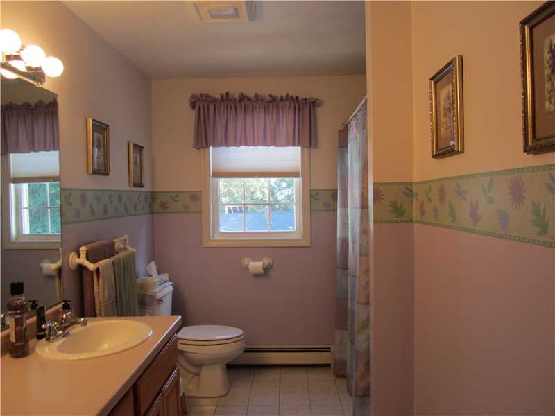 160 Hilltop Road Cumberland, RI 02864 - Photo 11 of 14 Bathroom.