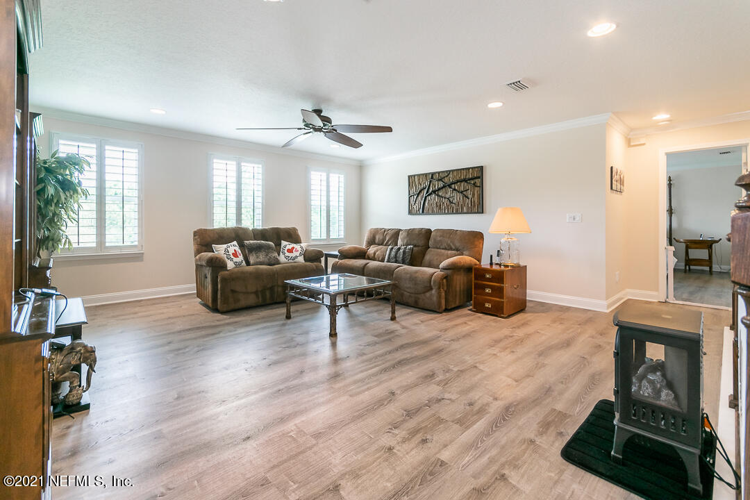 1183 Camp Ridge Lane Middleburg, FL 32068 - Photo 28 of 36 Loft