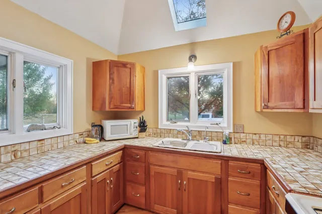 $349,500 | 1001 Edgewater Road, Fort Atkinson, WI 53538