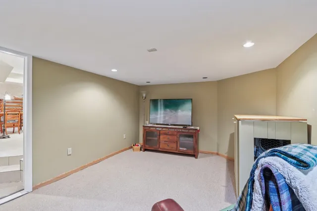 $349,500 | 1001 Edgewater Road, Fort Atkinson, WI 53538