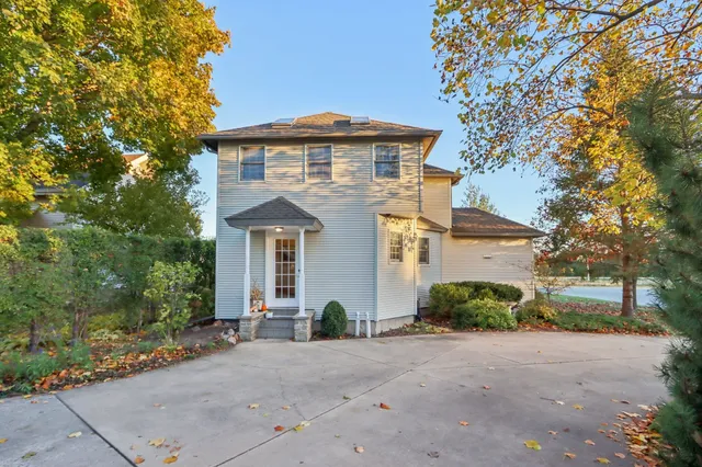 $349,500 | 1001 Edgewater Road, Fort Atkinson, WI 53538