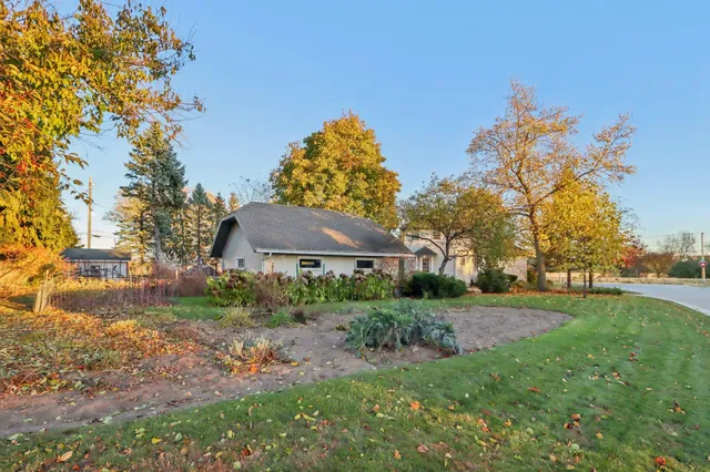 $349,500 | 1001 Edgewater Road, Fort Atkinson, WI 53538