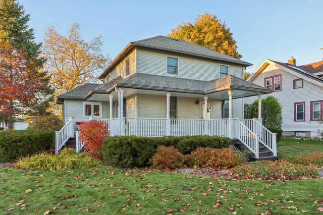 $349,500 | 1001 Edgewater Road, Fort Atkinson, WI 53538