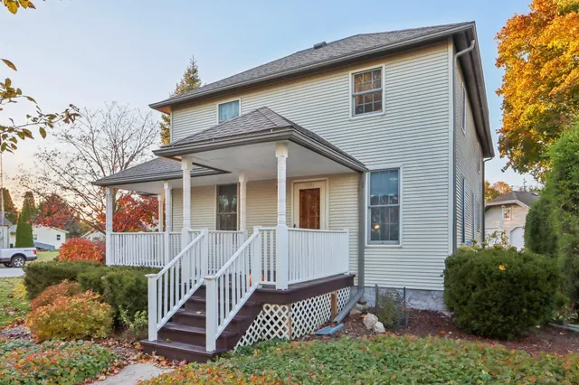 $349,500 | 1001 Edgewater Road, Fort Atkinson, WI 53538