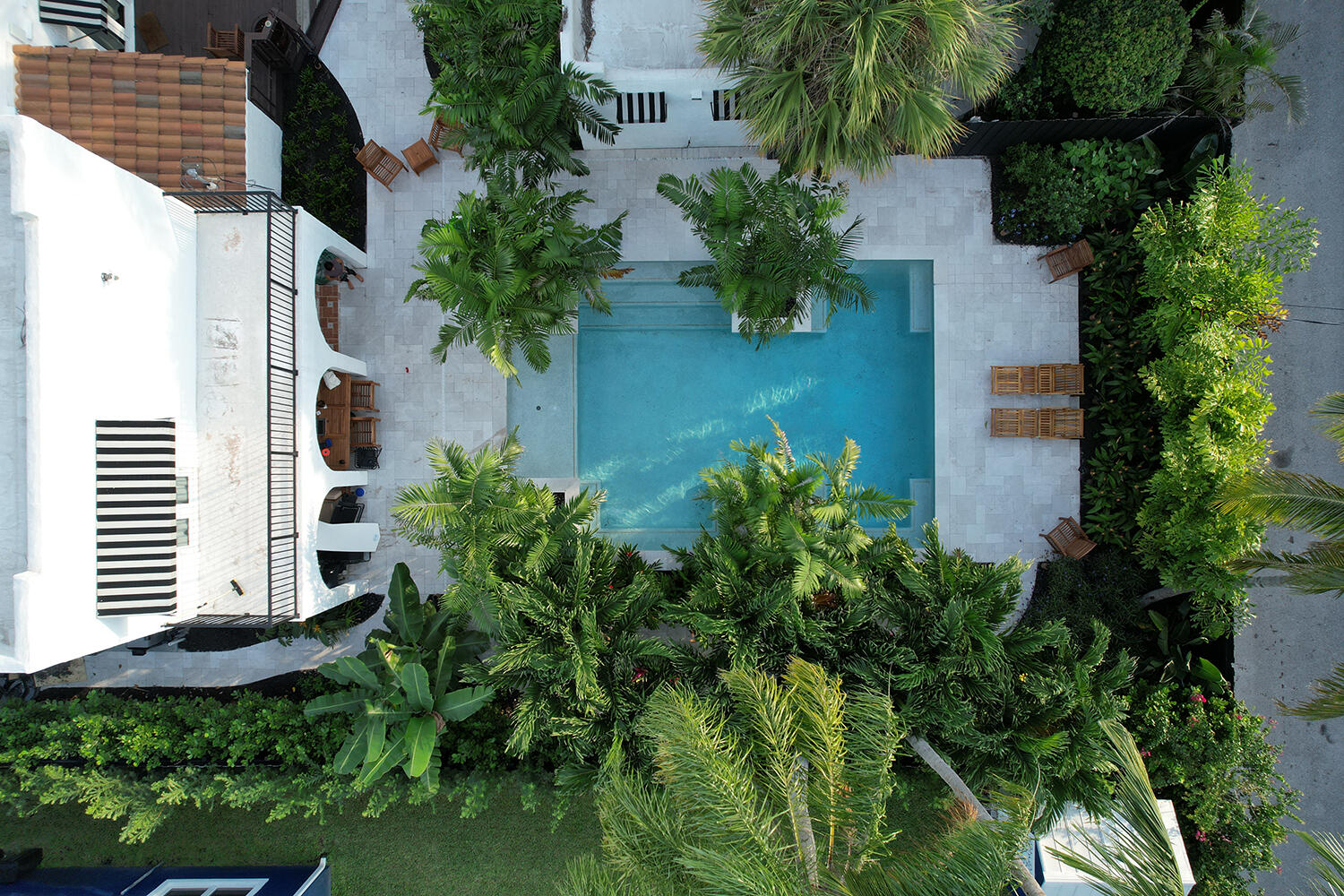 634 Southeast 3rd Avenue Delray Beach, FL 33483 - Photo 4 of 38 634 drone 2