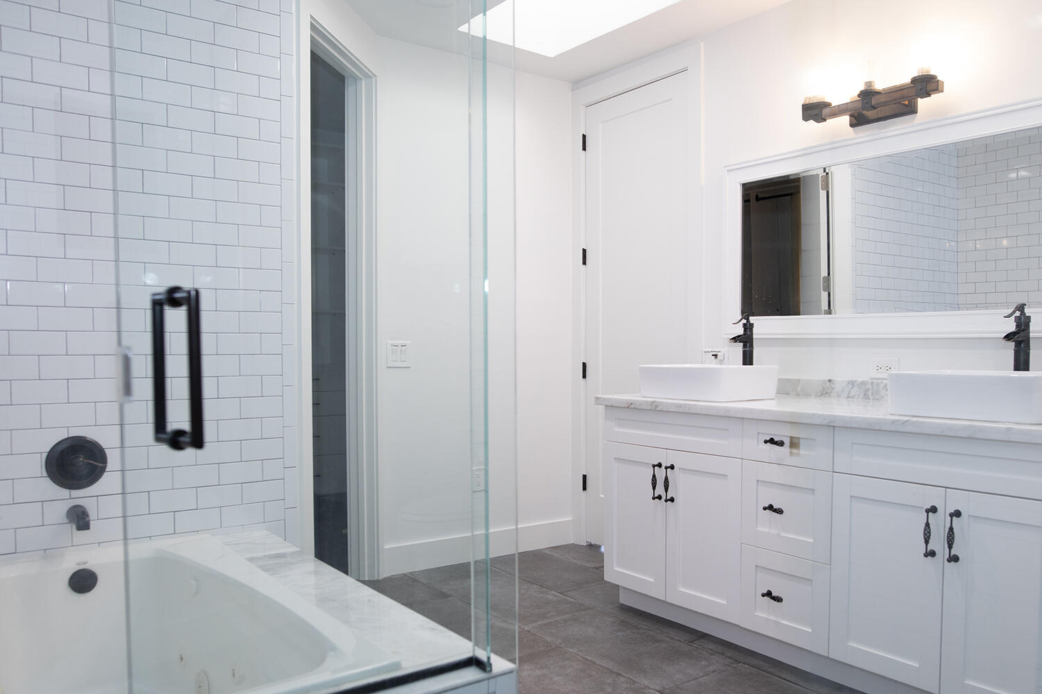 634 Southeast 3rd Avenue Delray Beach, FL 33483 - Photo 10 of 38 Master bath 4