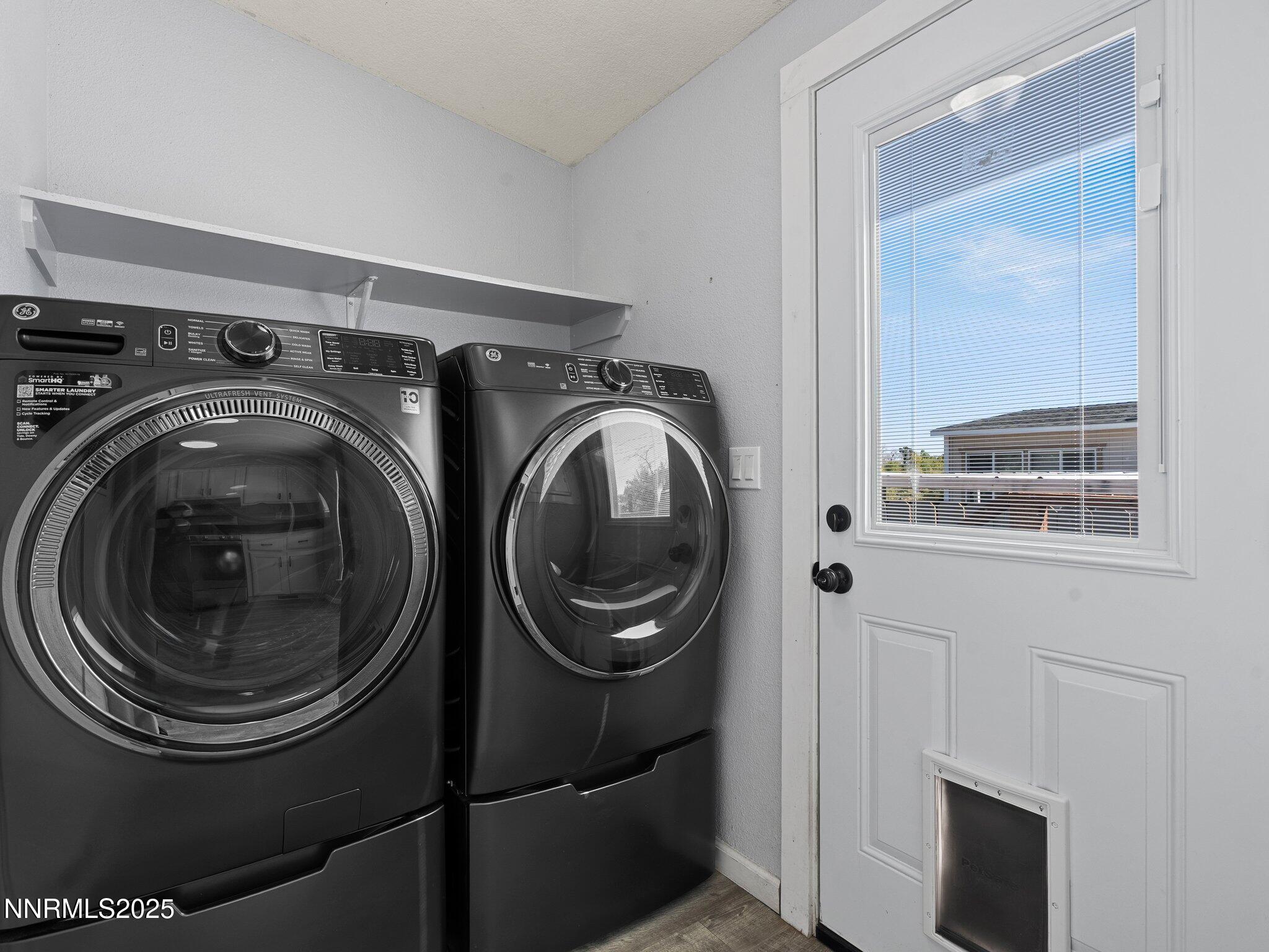 155 Hall Street Dayton, NV 89403 - Photo 20 of 27 Laundry room 155 Hall St-122