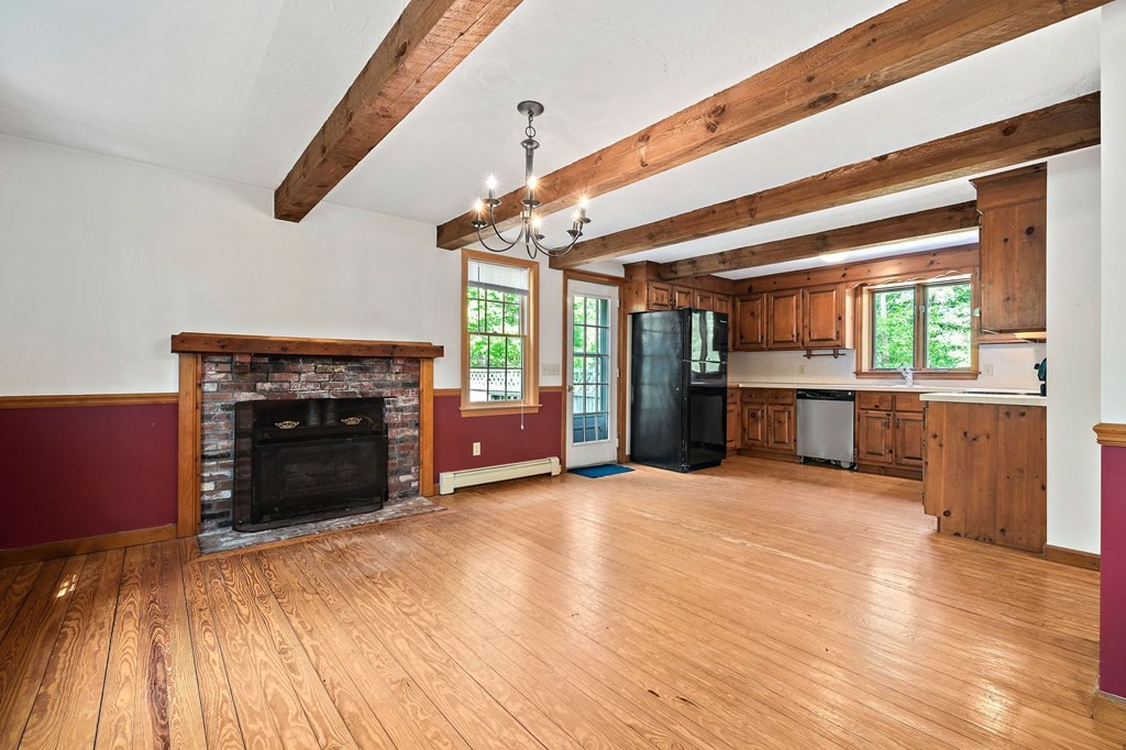 102 Quaker Meetinghouse Road Sandwich, MA 02537 - Photo 11 of 30 Gallery Image 11