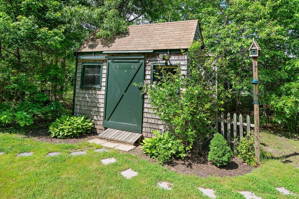 102 Quaker Meetinghouse Road Sandwich, MA 02537 - Photo 26 of 30 Gallery Image 26