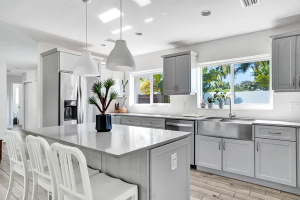 $4,100 | 1299 Southwest 9th Street, Boca Raton, FL 33486