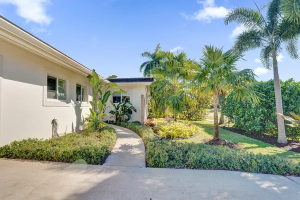 $4,100 | 1299 Southwest 9th Street, Boca Raton, FL 33486