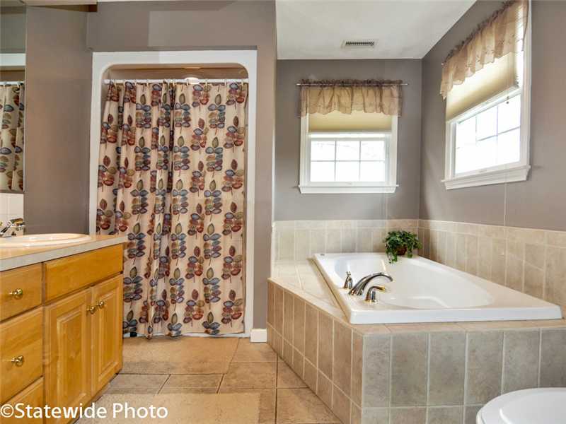 163 Hines Farm Road Cranston, RI 02921 - Photo 25 of 25 Master Bath/Spa.
