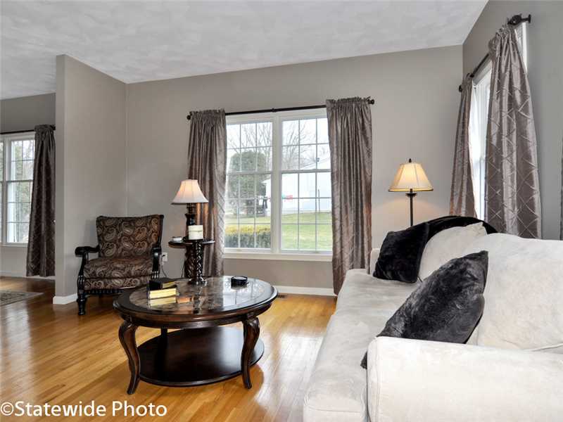 163 Hines Farm Road Cranston, RI 02921 - Photo 3 of 25 Living Room.