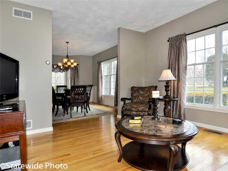 163 Hines Farm Road Cranston, RI 02921 - Photo 6 of 25 Living Room.