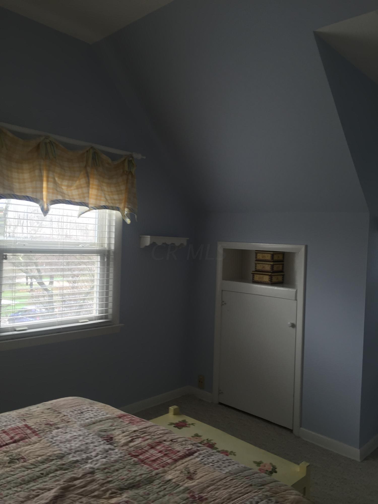 3845 Henderson Road Columbus, OH 43220 - Photo 27 of 34