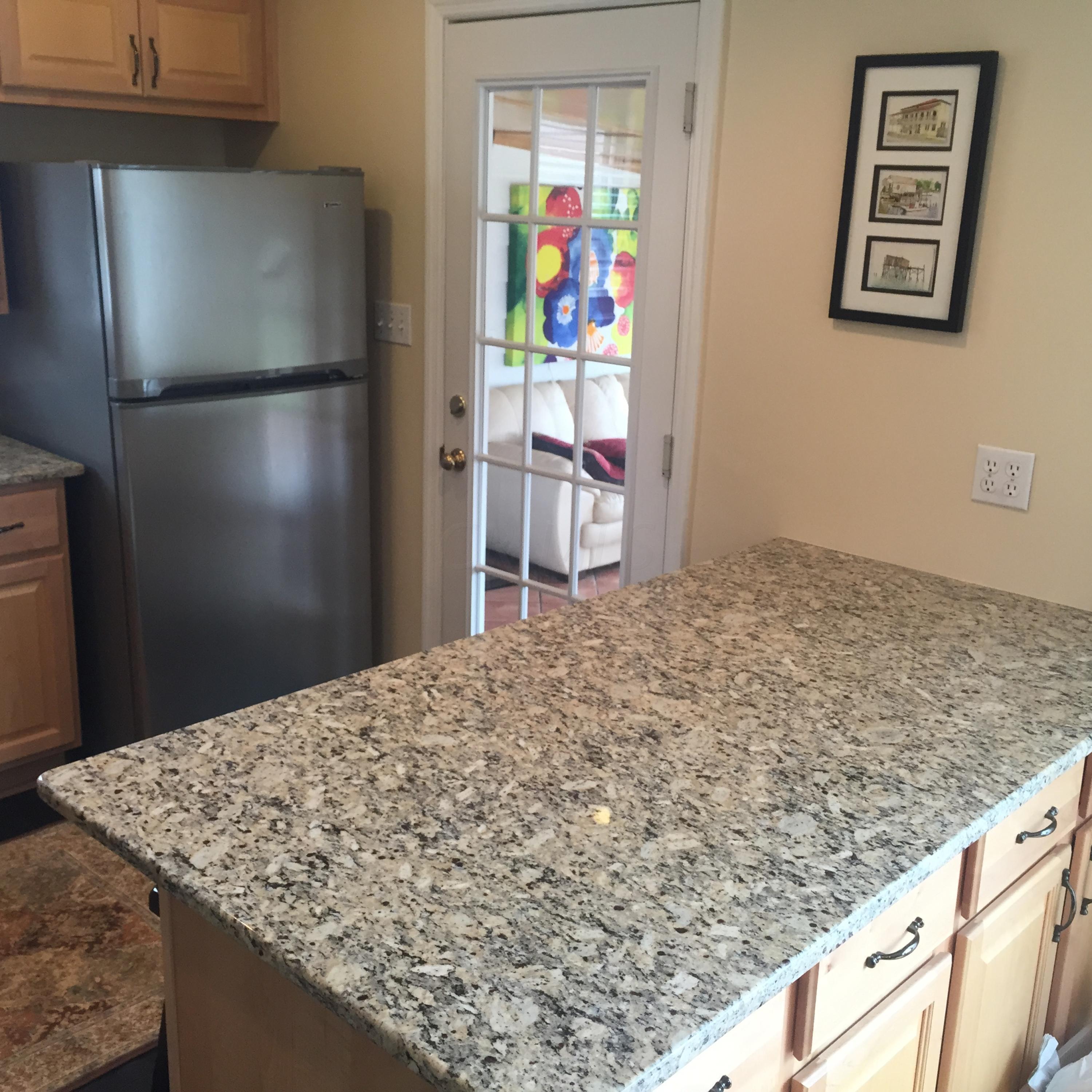3845 Henderson Road Columbus, OH 43220 - Photo 9 of 34