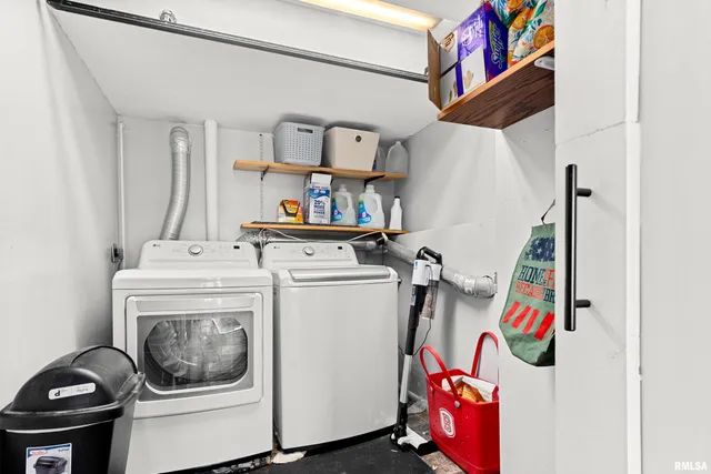 $244,900 | 6812 North Kimberly Drive, Peoria, IL 61614