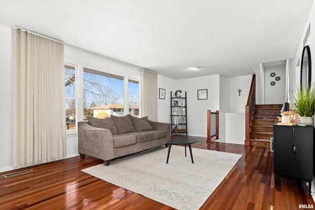 $244,900 | 6812 North Kimberly Drive, Peoria, IL 61614