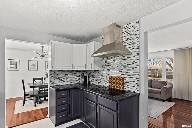 $244,900 | 6812 North Kimberly Drive, Peoria, IL 61614