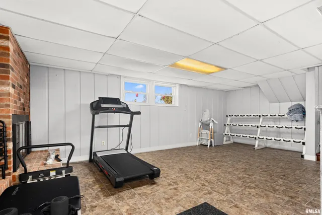 $244,900 | 6812 North Kimberly Drive, Peoria, IL 61614